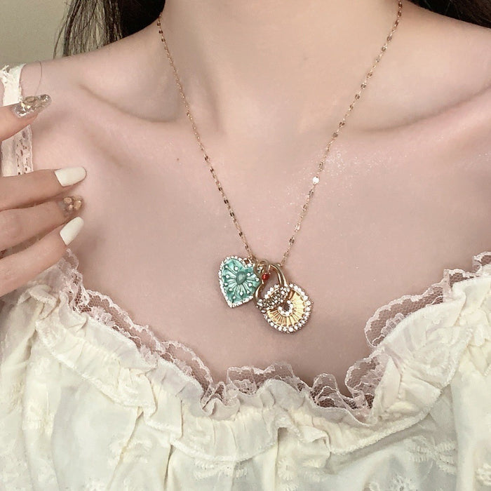 Wholesale Necklace, sunflower, heart-shaped pendant, collarbone chain, light luxury, high-end feel