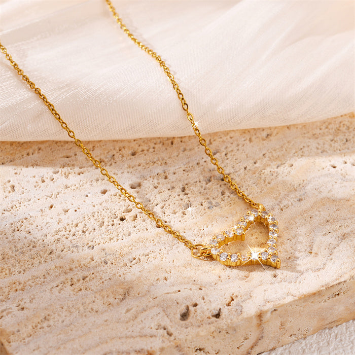 Wholesale Micro inlaid zircon full diamond heart pendant titanium steel necklace heart-shaped hollow collarbone chain