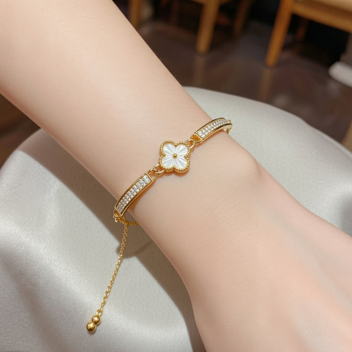 Wholesale Gold Plated Copper Zircon Shell Flower Bracelet Adjustable Women S Fashion Jewelry Accessory Boutique Resale
