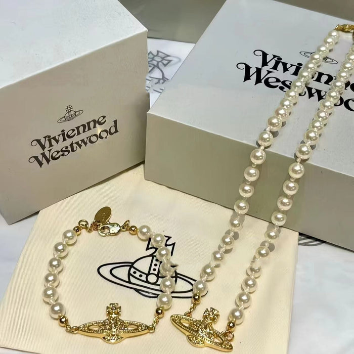 Wholesale  Gold Saturn Necklace Female Planet Pearl Classic  Clavicle Chain