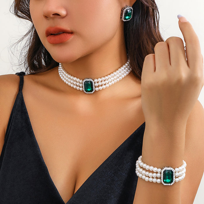 Wholesale Fashionable and exaggerated light luxury gemstone necklace jewelry combination, artistic and retro versatile pearl ring bracelet