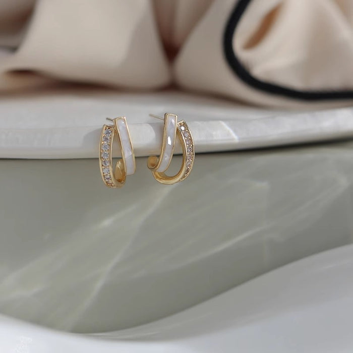 Wholesale Silver needle earrings with simple temperament, niche personality earrings