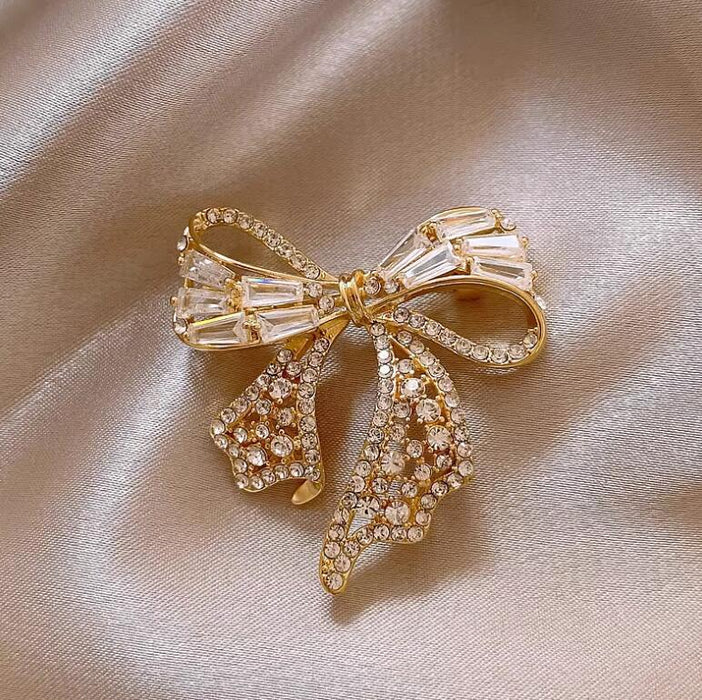 Wholesale Pure silver fashionable brooch high-end brooch chest flower