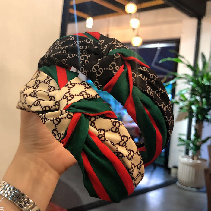 Wholesale New retro fabric headband with twisted center for face wash headpiece and hair clip