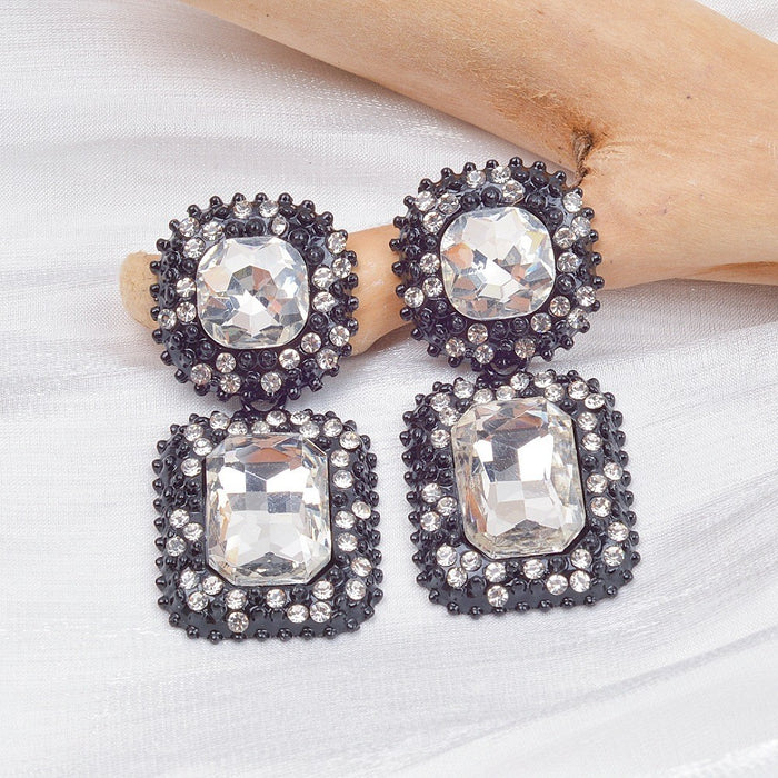 Wholesale Personalized earrings new crystal fashionable full diamond earrings square earrings