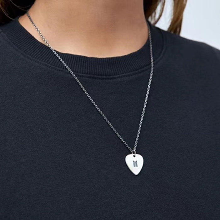 Wholesale Heart Pendant Titanium Steel Necklace JDC-NE-TengF001