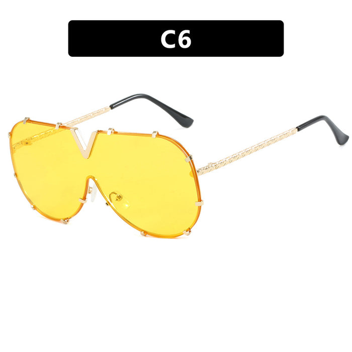 Wholesale Personalized trendy sunglasses, fashionable sunglasses, large frame integrated sunglasses, metallic high-end feel