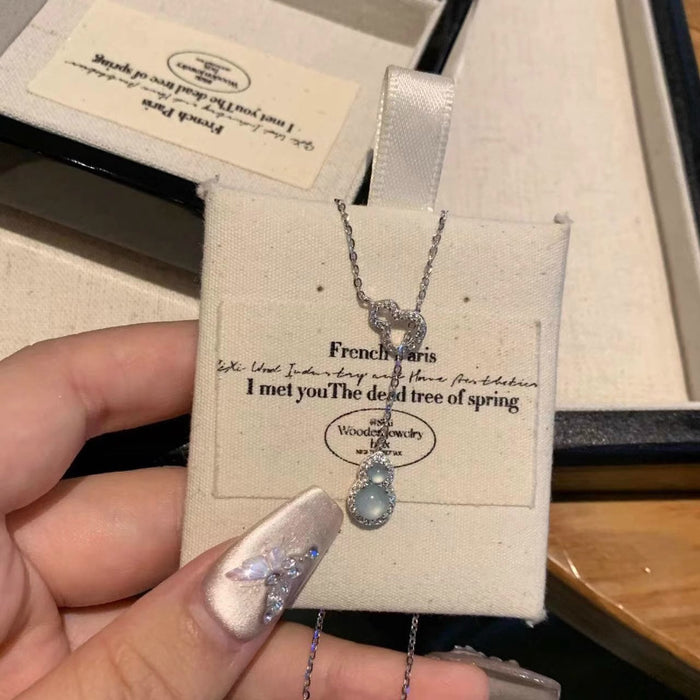 Wholesale Pendant necklace exquisite and versatile, high-end feel, open index finger ring