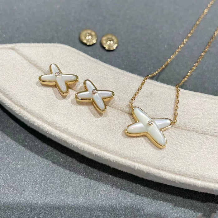 Wholesale Cross necklace rose gold pendant collarbone chain for women