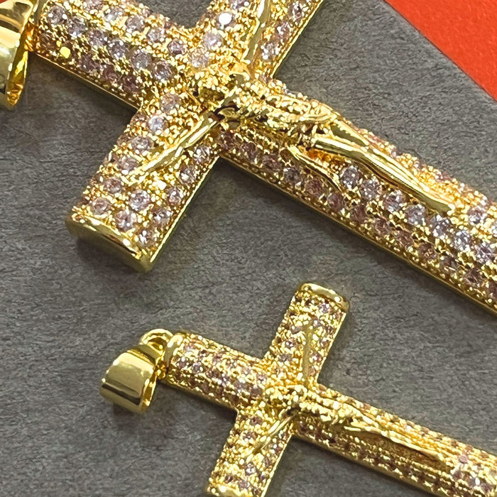 Wholesale Diamond-encrusted cross full diamond gold-plated pendant necklaces