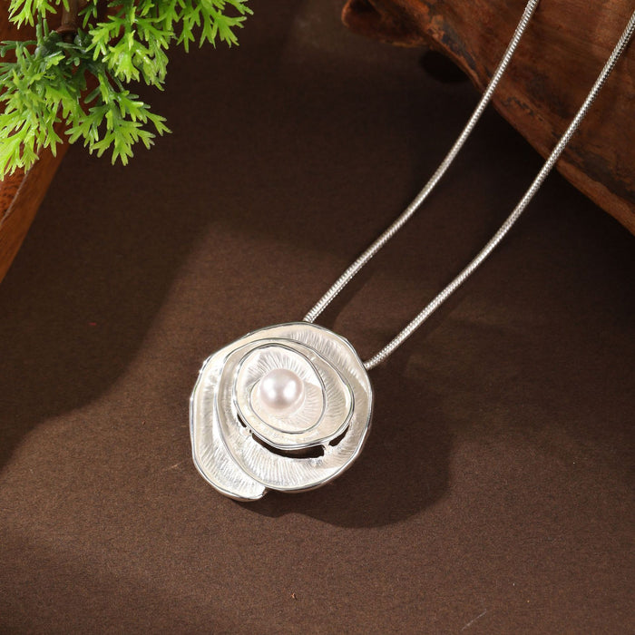 Wholesale Enamel Pearl Inlaid Rose Pendant,  High-End Versatile Rose Necklace