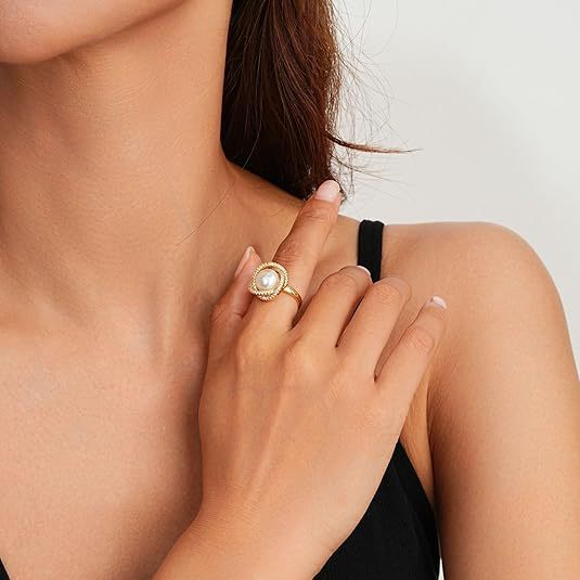 Wholesale Rose pearl ring, light luxury, high-end, niche open mouth jewelry ring