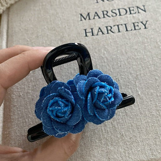 Wholesale Fabric flower hair clip, fashionable and versatile hair accessory