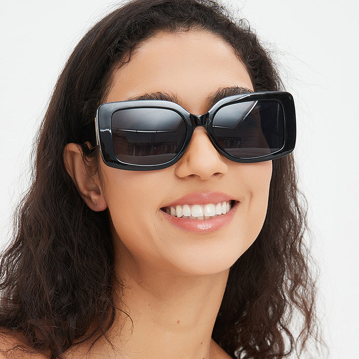 Wholesale Box retro sun personality gradient color high-end sunglasses large frame trendy street photography glasses