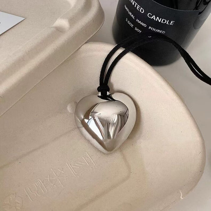 Wholesale love pendant necklace  accessories