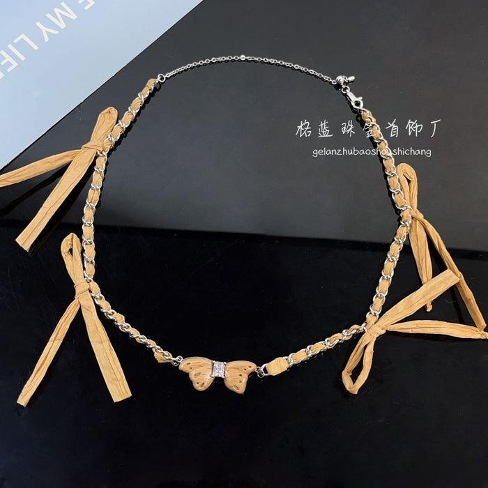 Wholesale Hejia withered leaf butterfly necklace, light luxury, high-end tailcoat butterfly earrings, niche butterfly seal, collarbone chain