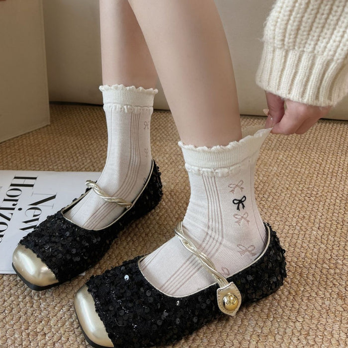 Wholesale Socks for women in spring and summer, thin style, mid tube socks with bow, embroidered lace, stacked socks, hollowed out breathable women's socks