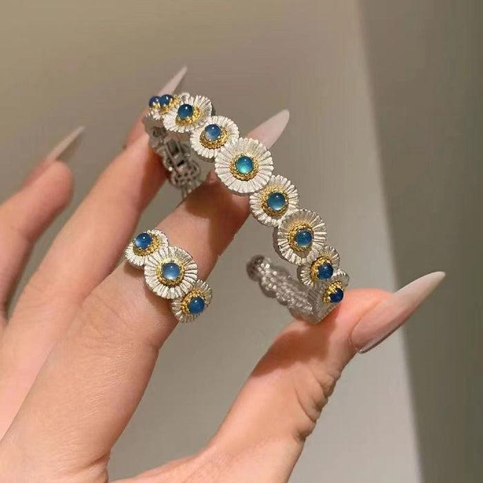 Wholesale Vintage open mouth bracelet with a light luxury temperament, niche ring