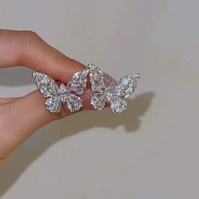 Wholesale Light luxury niche temperament butterfly ear clip fashionable high-end feeling ear bone clip women's new unique ear hole free earrings