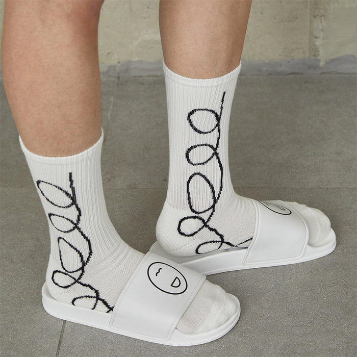 Wholesale Mid length socks, high-quality socks, casual men's socks, trendy socks, simple sports socks