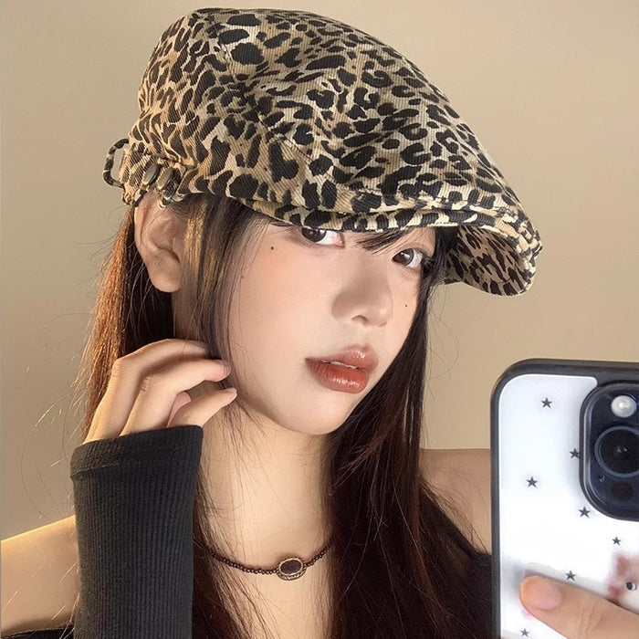 Wholesale Retro leopard print forward hat thin, niche design, fashionable beret hat, duckbill hat