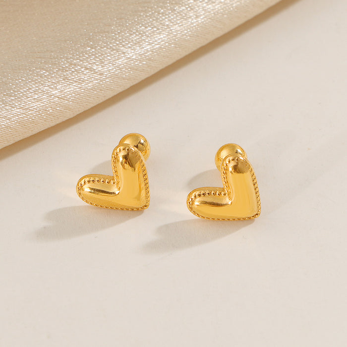Wholesale  Anti-loss heart-shaped earrings  colorfast   small and exquisite titanium steel earrings