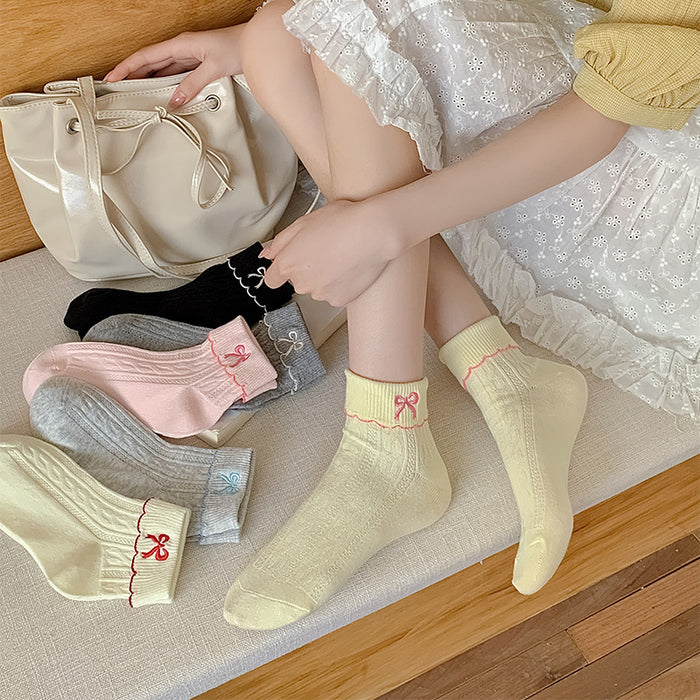 Wholesale Lace bow socks with flared design, short tube socks