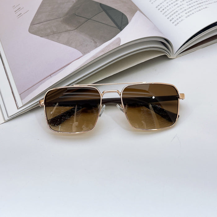 Wholesale British retro metal sunglasses with a unique and niche frame, showcasing temperament and trendy sun shading, versatile and versatile