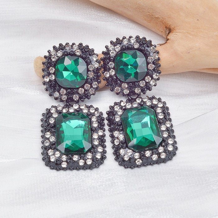 Wholesale Personalized earrings new crystal fashionable full diamond earrings square earrings