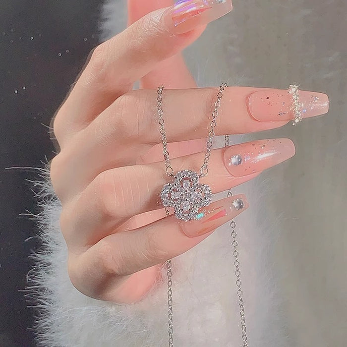 Wholesale Full Diamond Four Leaf Clover Women's Light Luxury Water Drop Clavicle Necklace with Charm Sparkling Diamond