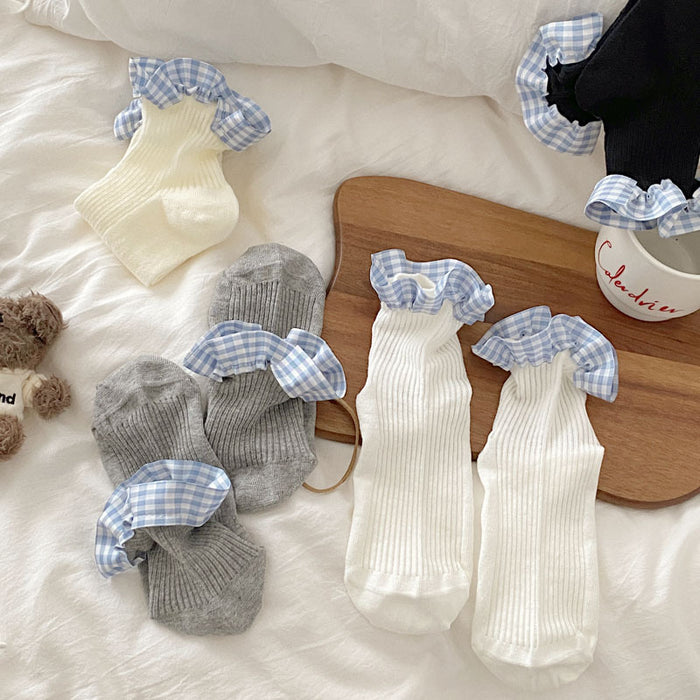 Wholesale Checkered lace mid tube socks, boneless and cute pile socks