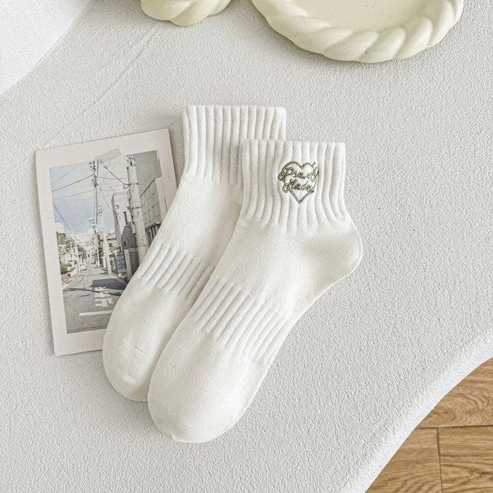 Wholesale Love Embroidered Breathable Cotton Short Socks Simple and Versatile College