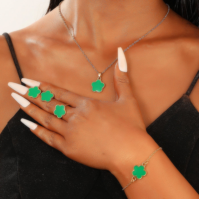 Wholesale Four Leaf Lucky Five Flower Bracelet