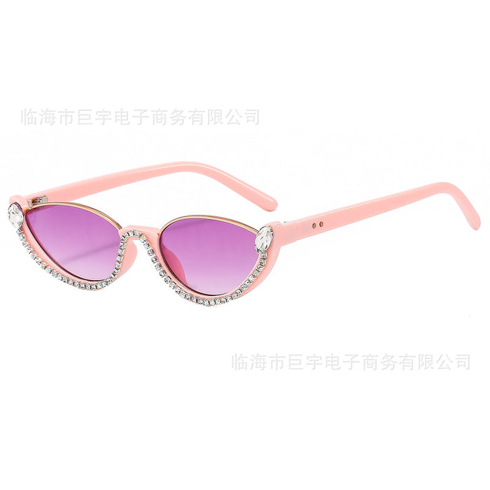 Wholesale New Fashion Cat's Eye Women's Sunglasses Luxury Frame Inlaid Diamond Sunglasses Fashion Glasses