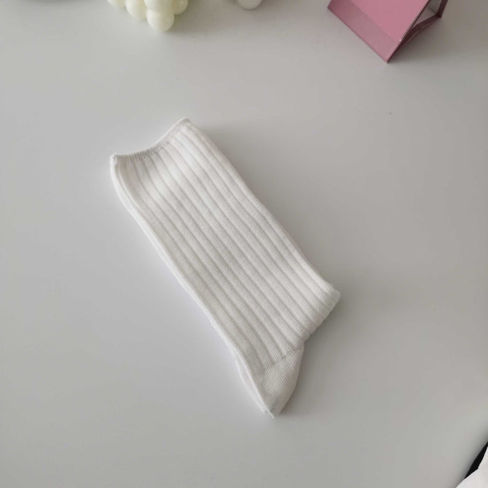 Wholesale Socks with cute vertical stripes