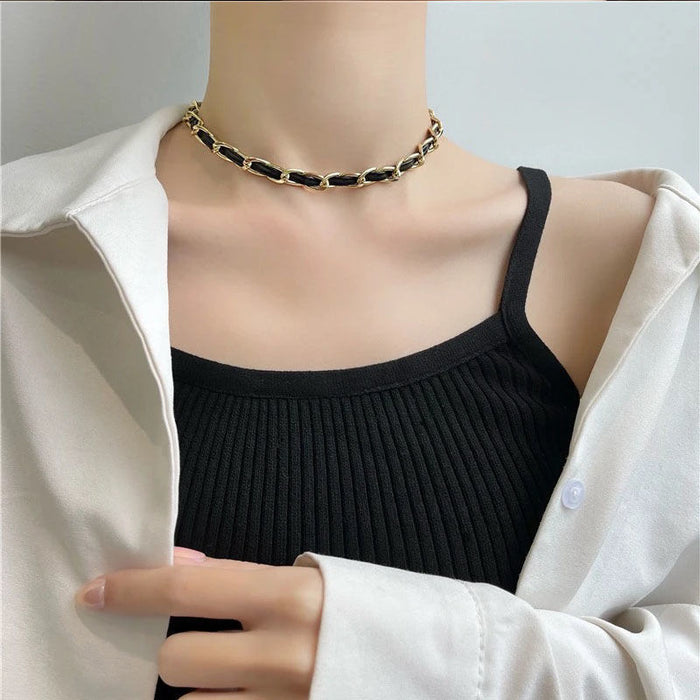 Wholesale Retro high-end neck chain, fashionable niche leather woven necklace, women's collarbone chain