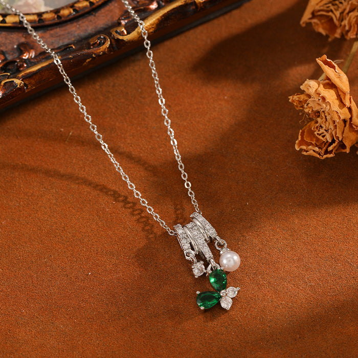 Wholesale Titanium Steel Butterfly Pendant Necklace with Pearl and Crystal Accents - Trendy Jewelry Accessory