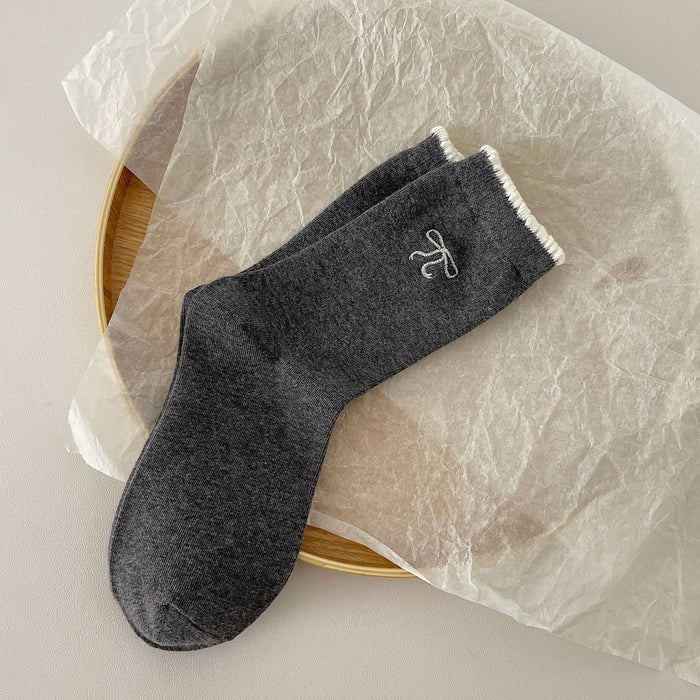 Wholesale Lace Embroidered Bow Socks Combed Cotton Middle Tube Socks Stacked Socks