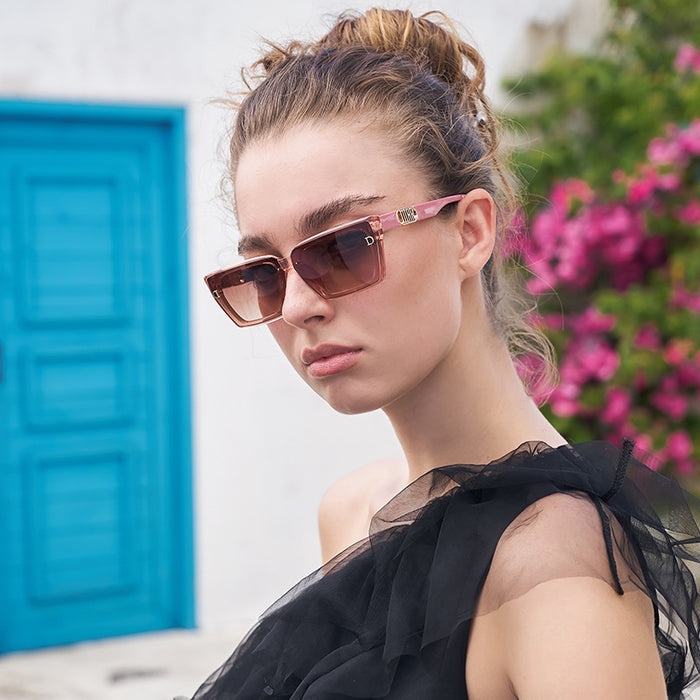 Wholesale Fashion box sunglasses, UV resistant sunglasses, wholesale of glasses