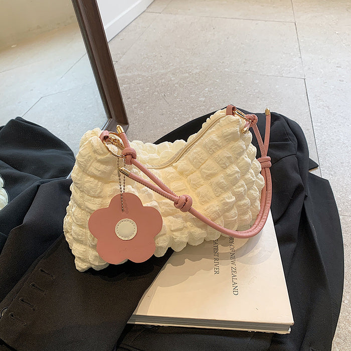 Wholesale Single shoulder armpit bag, casual and fashionable, hand-held tote bag