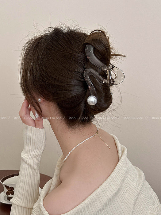 Wholesale Wave pearl large hair clip at the back of the head hair clip, new high-end temperament shark clip hair accessory