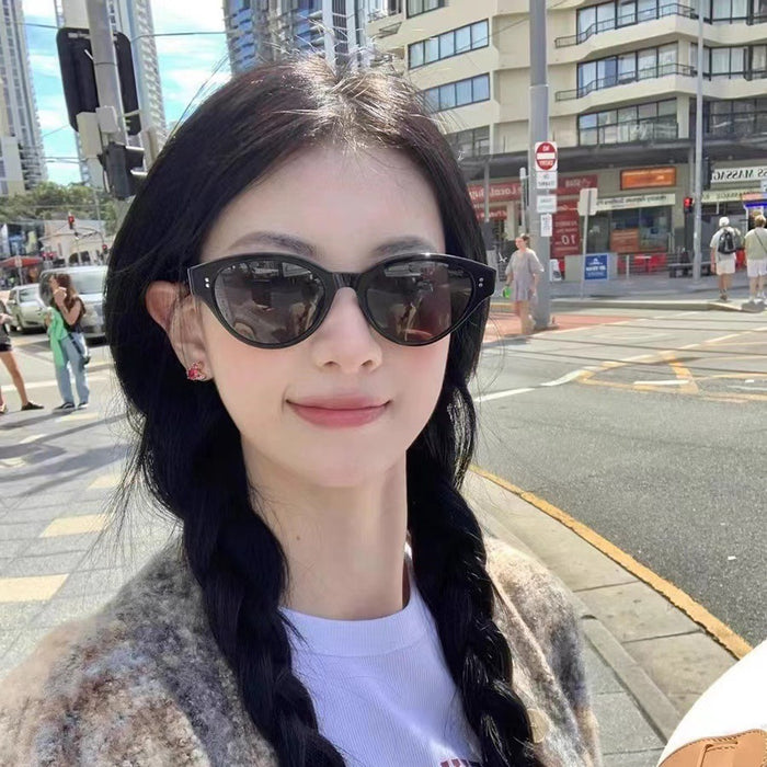 Wholesale Fashionable new cat eye sunglasses, personalized street photography, sunshade sunglasses, UV resistant