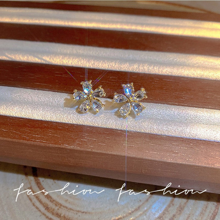Wholesale Silver Needle Simple and Compact Flower Earrings with Full Diamond Design, Light Luxury Earrings, Niche Fashion, Versatile Ear Accessories