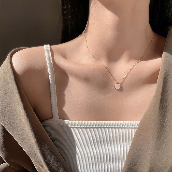 Wholesale Fashionable Butterfly Knot Necklace Set Women's Luxury Design Sensation Collarbone Chain Geometric Style Silver Plated Jewelry