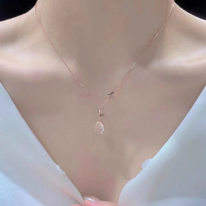 Wholesale Butterfly necklace for women, light luxury, simple temperament, niche design, exquisite and versatile, trendy and dripping collarbone chain