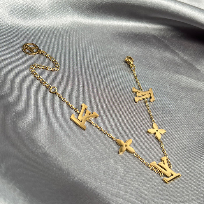 Wholesale Smooth and minimalist titanium steel bracelet with letters that never fade, exuding a sense of luxury