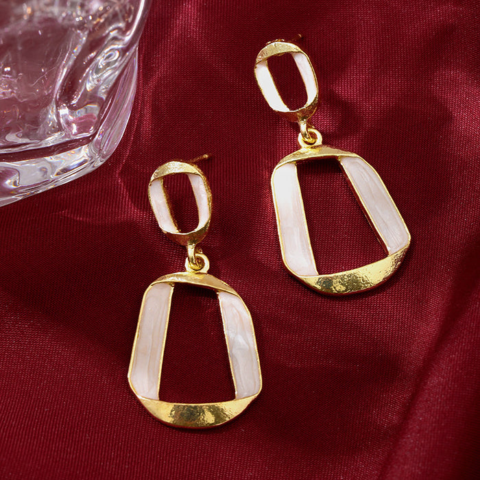 Wholesale Geometric square earrings with a luxurious and high-end feel, personalized retro and irregular temperament, earrings and accessories