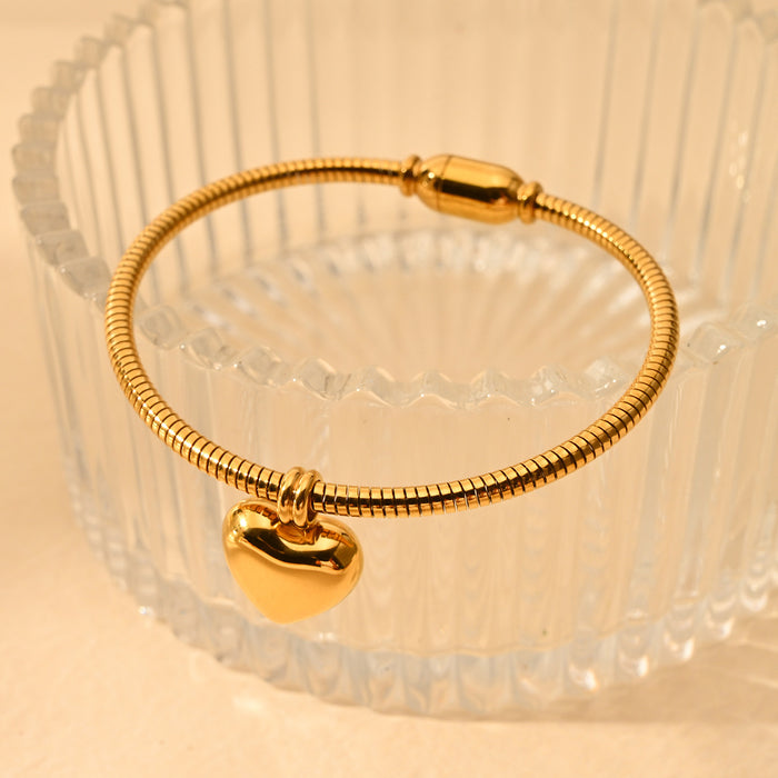 Wholesale Fashionable, simple and versatile design, stainless steel color retaining heart collar, heart-shaped collarbone chain wholesale