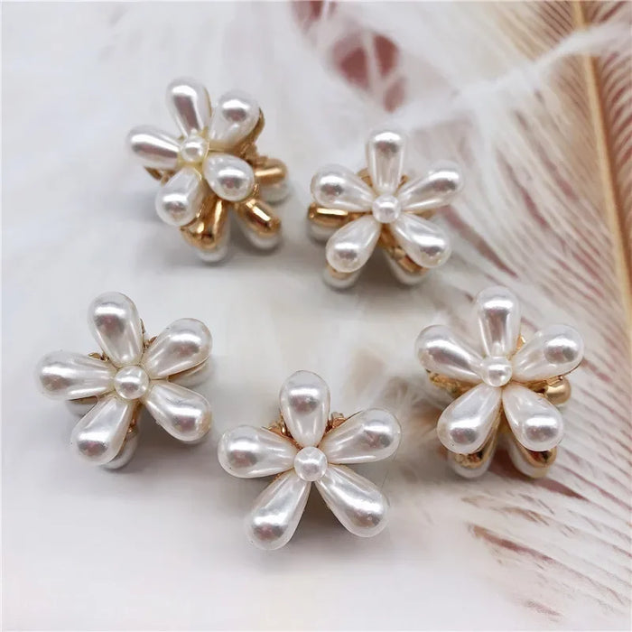 Wholesale Pearl small flower hair clip, vintage daisy flower hair clip, mini elegant bangs clip, edge clip