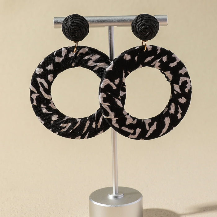 Wholesale Exaggerated leopard print flower tassel earrings, fashionable and high-end, niche earrings, wholesale of earrings